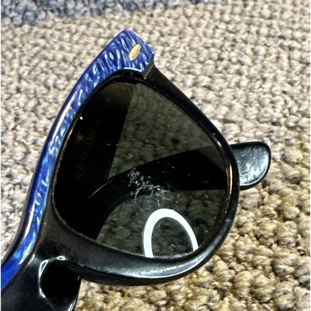 Ray-Ban super cool